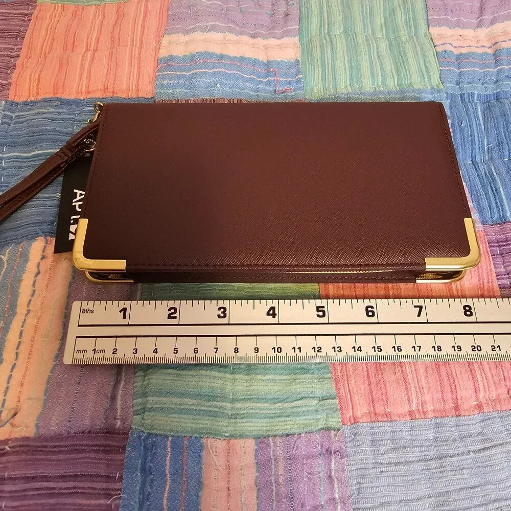 APT. 9 Wallet/Wristlet – Bordeaux - NWT - Picture 5 of 6